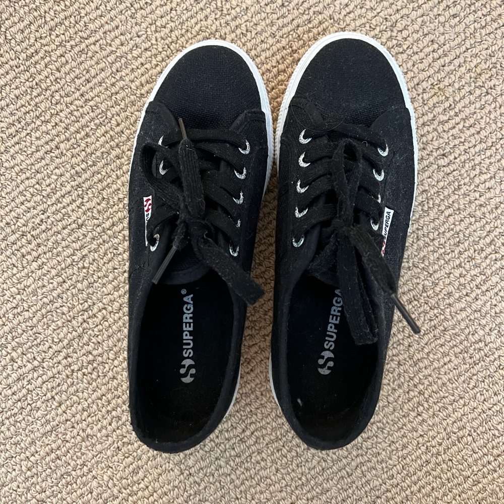 Superga size 38 never worn